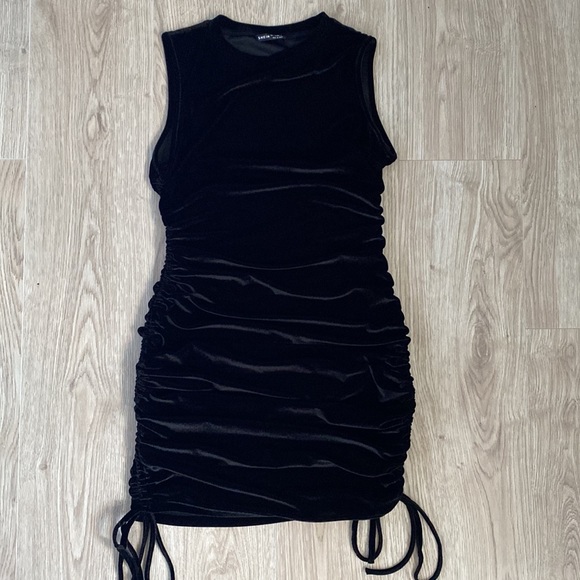 Drawstring Knot Ruched Velvet Dress - Picture 3 of 5
